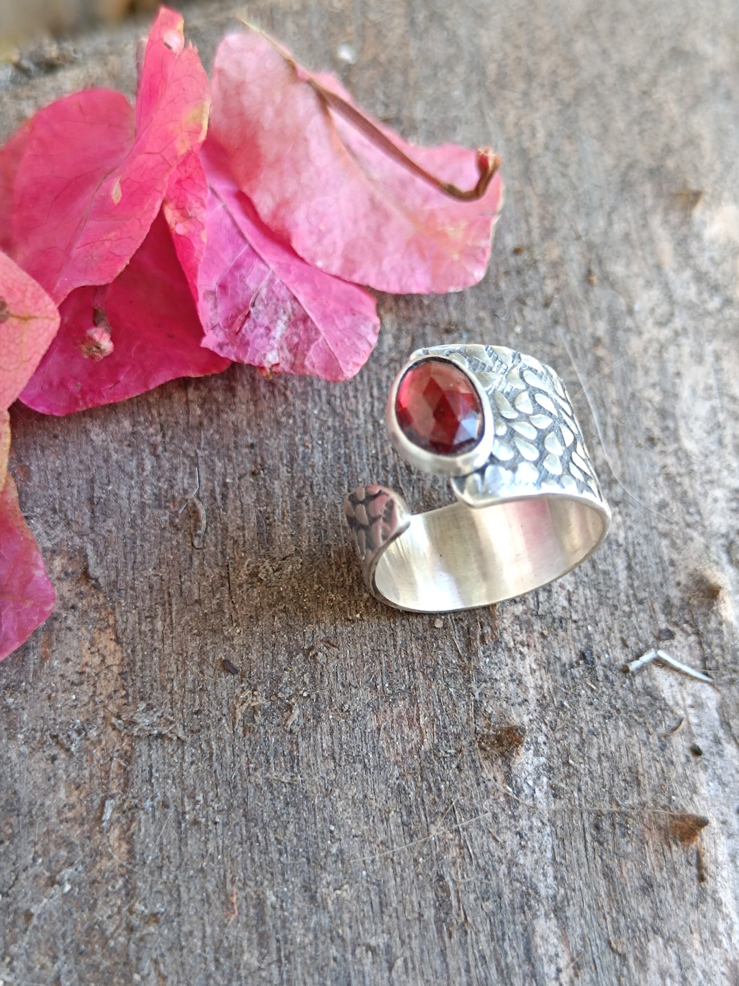 Anillo granate