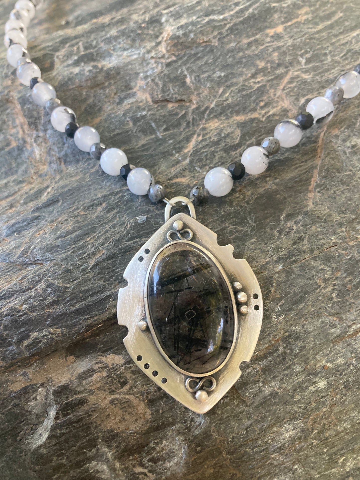 Collar Ada